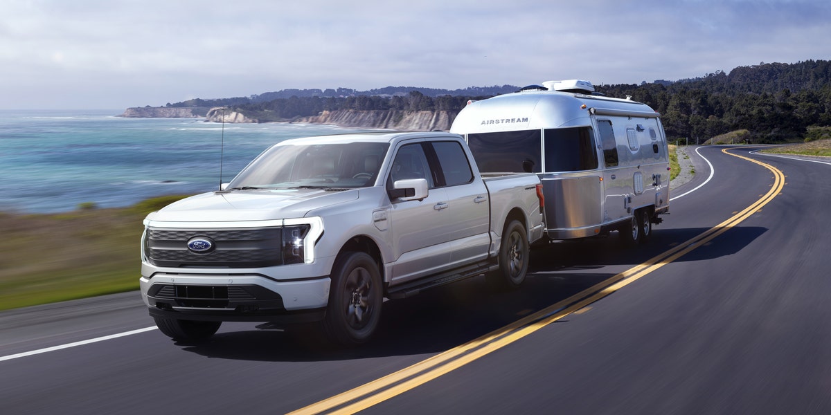 We Bet F-150 Lightning's Range Is under 100 Miles when Towing at the Max - NewsOpener We Bet F-150 Lightning's Range Is under 100 Miles when Towing at the Max