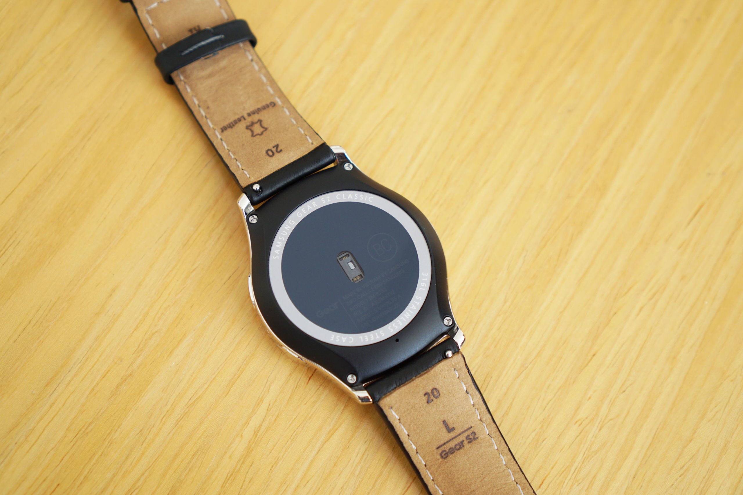 samsung gear s2 classic platinum smartwatch