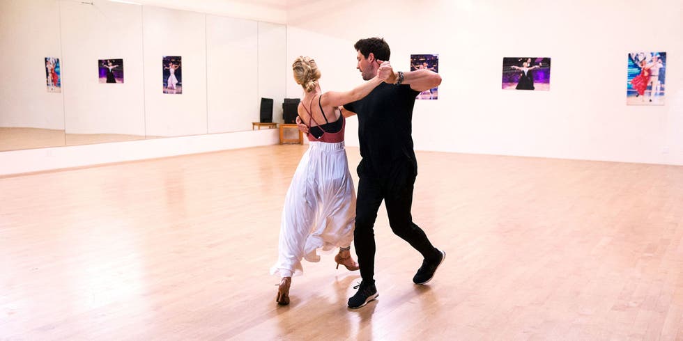 5 Best Ballroom Dancing Classes In 2018 Ballroom Dance Lessons And