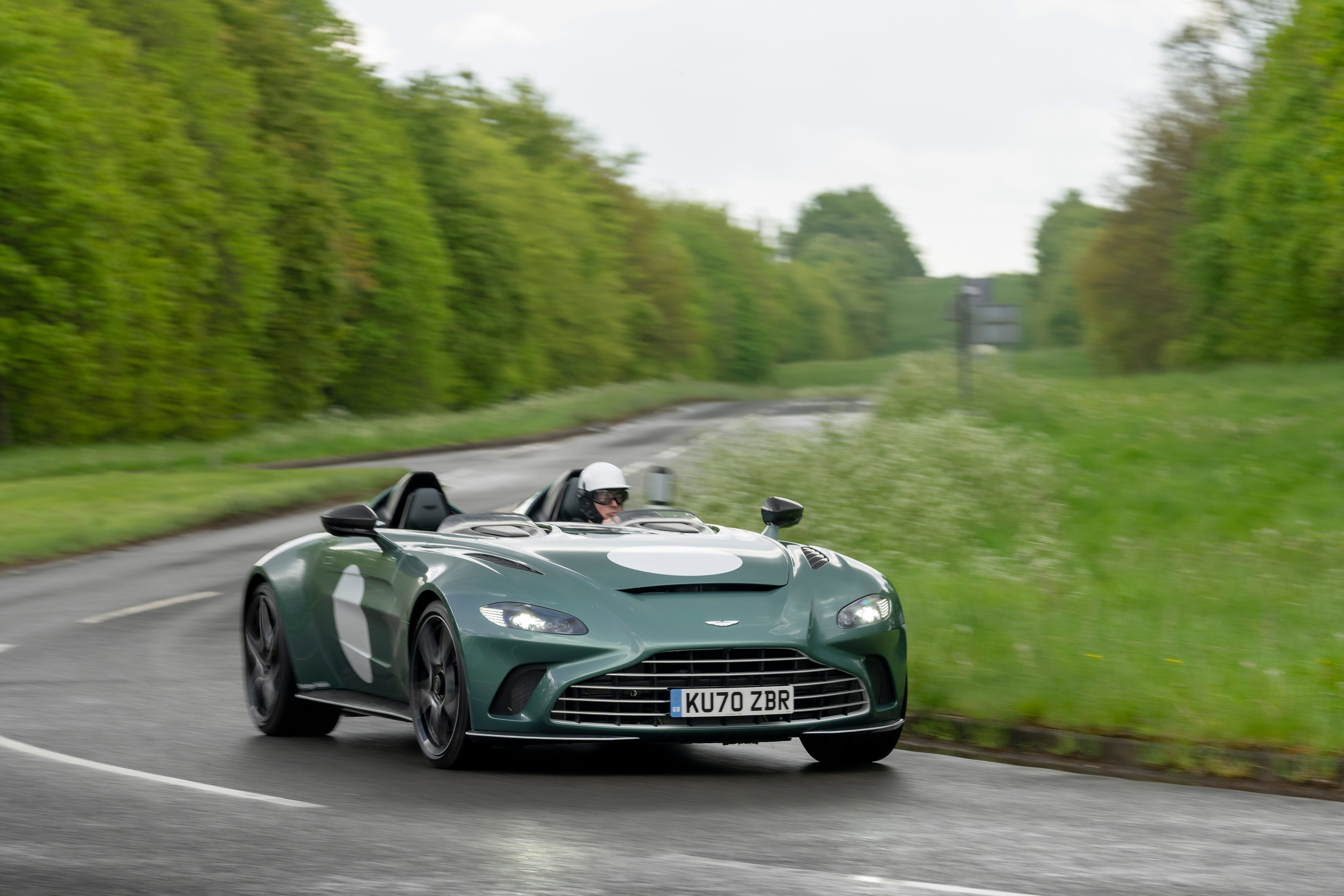 View Photos of the 2021 Aston Martin V12 Speedster - sourceitright