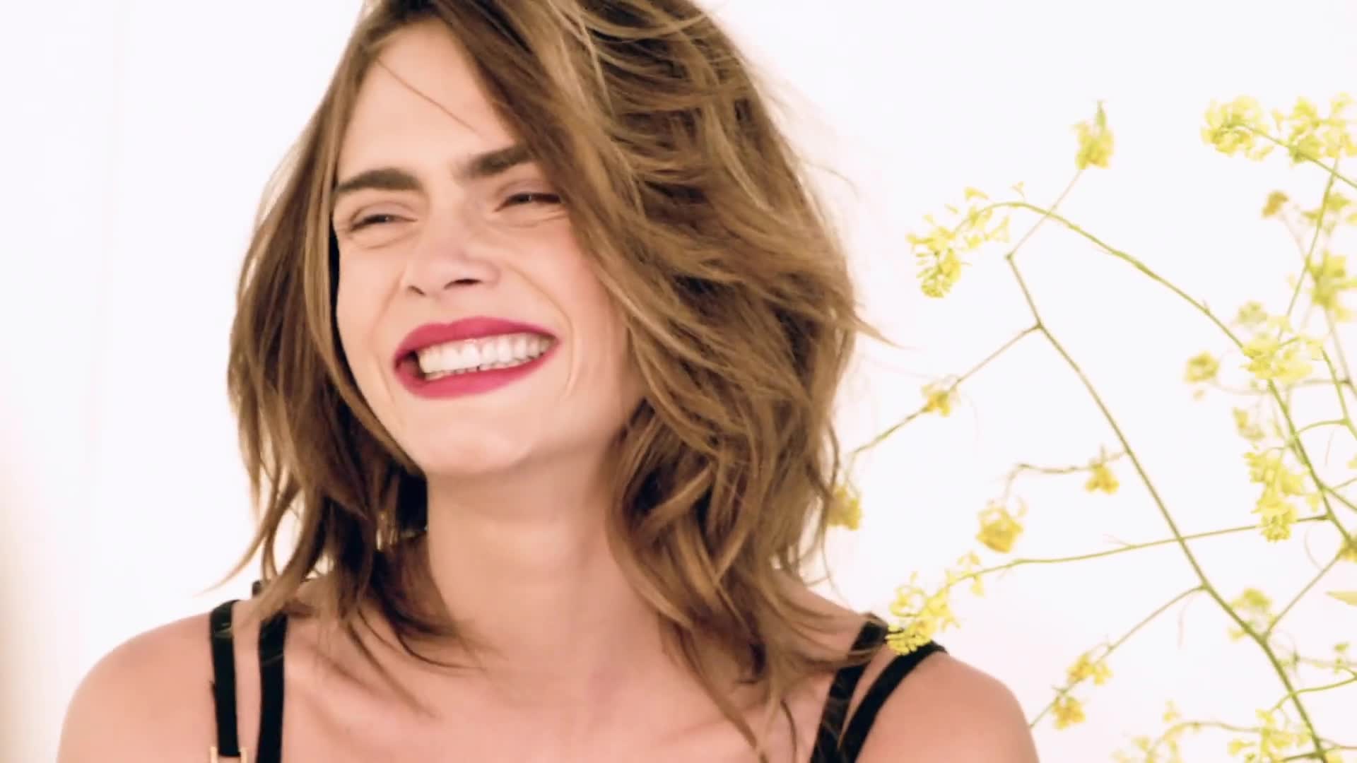 Cara Delevingne: Mi nuevo trabajo es probar juguetes sexuales