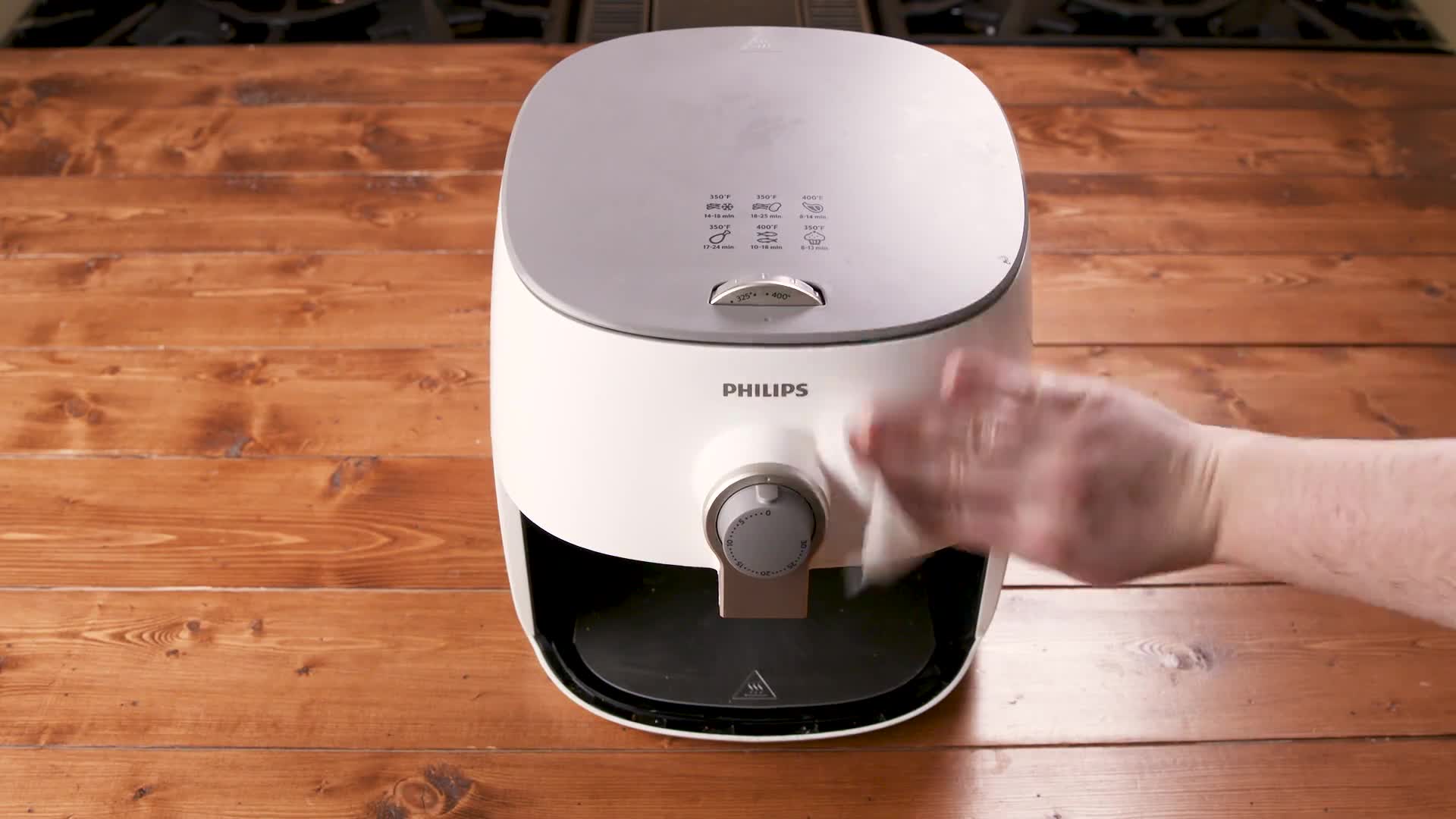 The do's and don'ts of cleaning your air-fryer - Food24