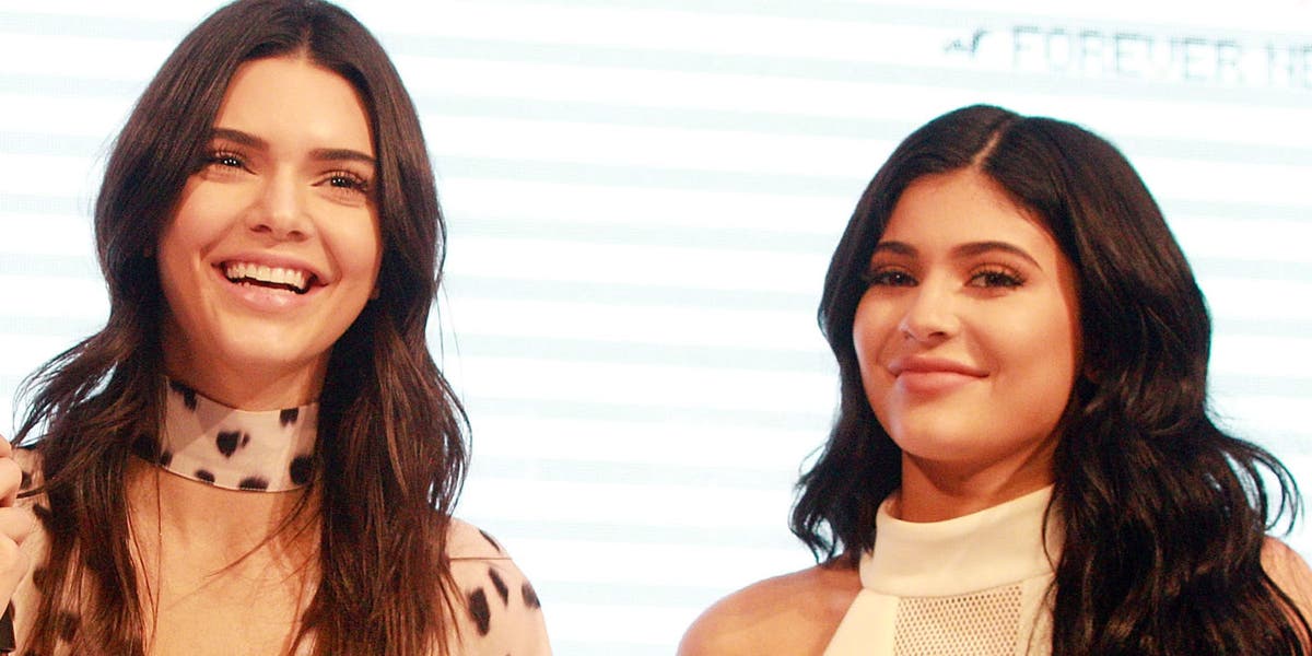Watch Kylie Jenner Accidentally Suck on Kendall's Tongue and Get Mildly ...
