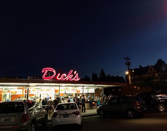 Dick's Drive-in - Photo - Travel Photography - Architecture Photography