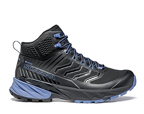 Best hiking shoes 2025 for muddy conditions