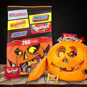 Snickers, Skittles, Starburst & 3 Musketeers Variety Pack - 260 Pieces