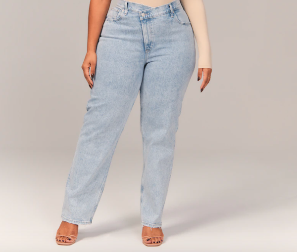 Curve Love 90s Ultra High Rise Straight Jeans
