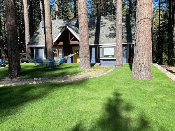 South Lake Tahoe Retreat Cabin. Hot Tub & Fire Pit - Cabins for Rent in South Lake Tahoe, California, United States